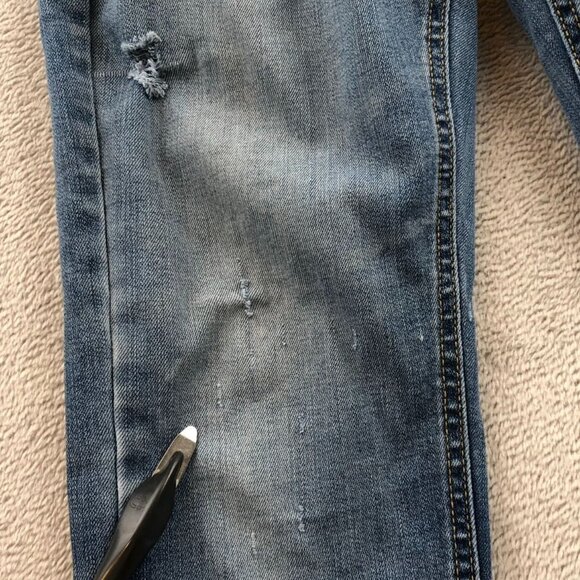 Levis Women's 511 Jeans Size 16  28x30 Straight Classic Blue Denim Mid Rise Y2K - Picture 11 of 16